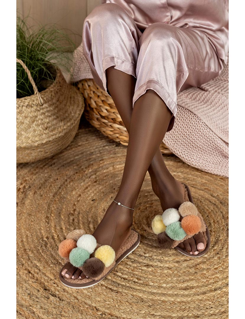 Chinelo de Casa Feminino Castanho