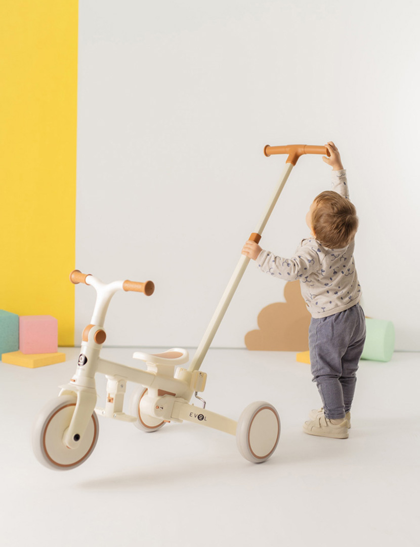 Triciclo Multifuncional Evol Branco