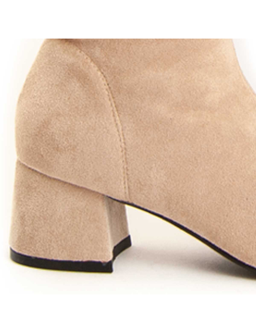 Botas de Salto Senhora Bege