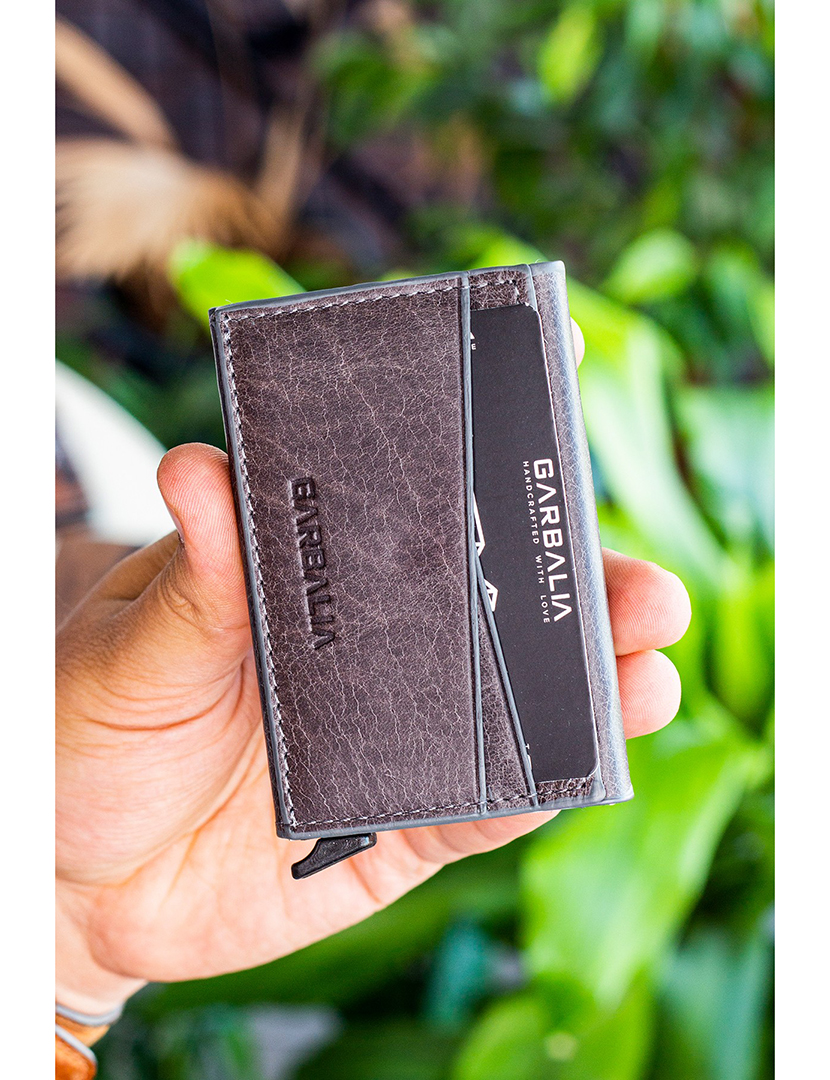 Porta-cartões Pera Castanho