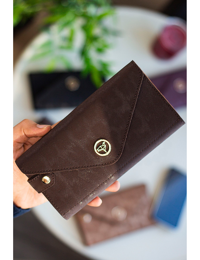 Carteira Senhora Envelope Castanho com Padrão Leopardo