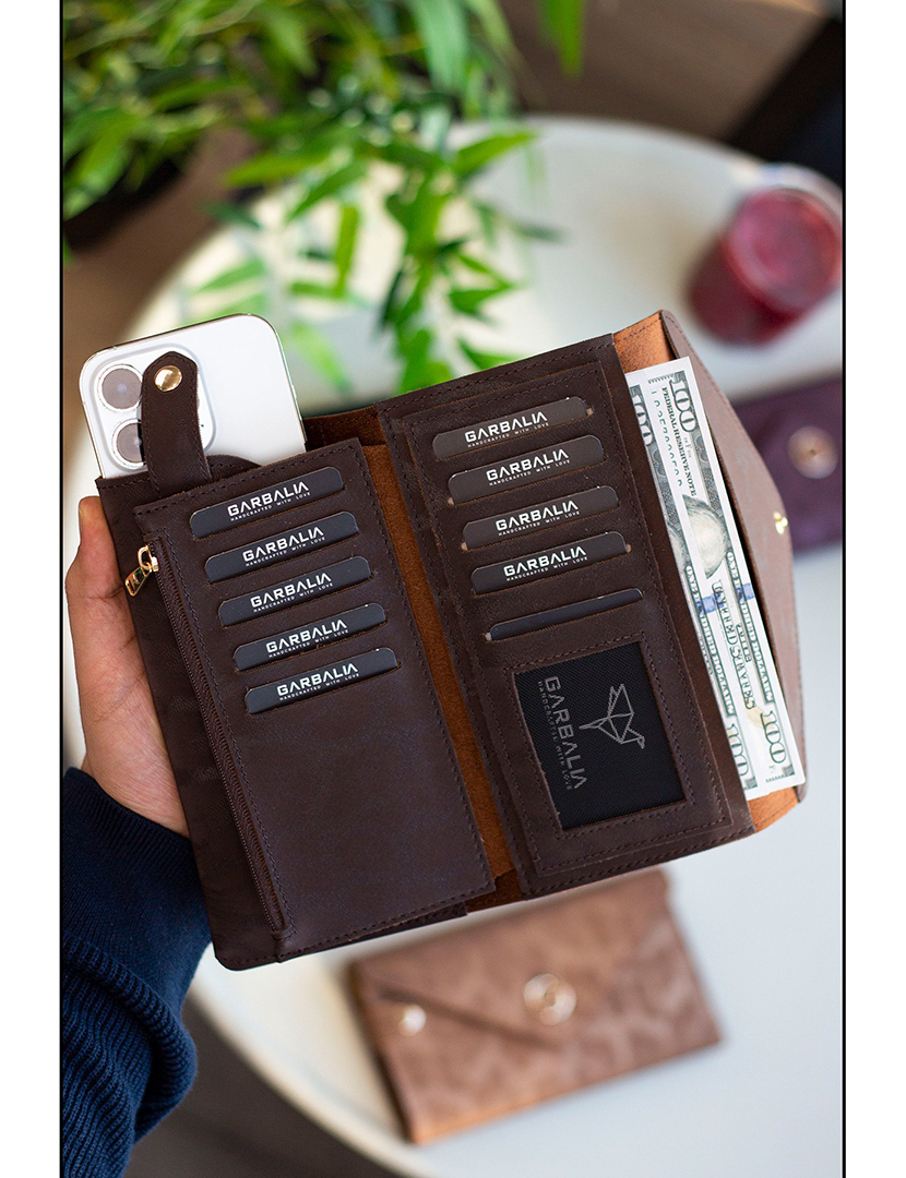 Carteira Senhora Envelope Castanho com Padrão Leopardo