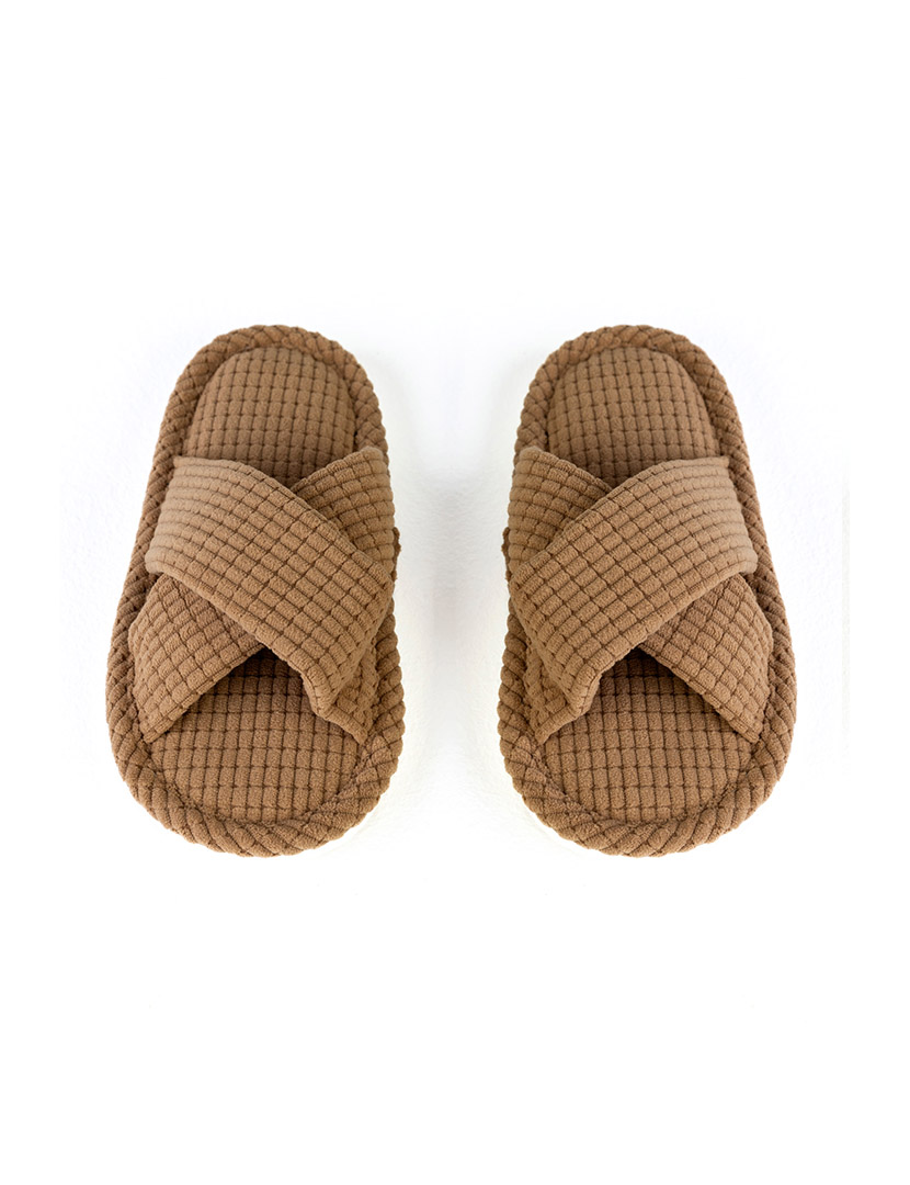 Chinelo de Casa Feminino Castanho