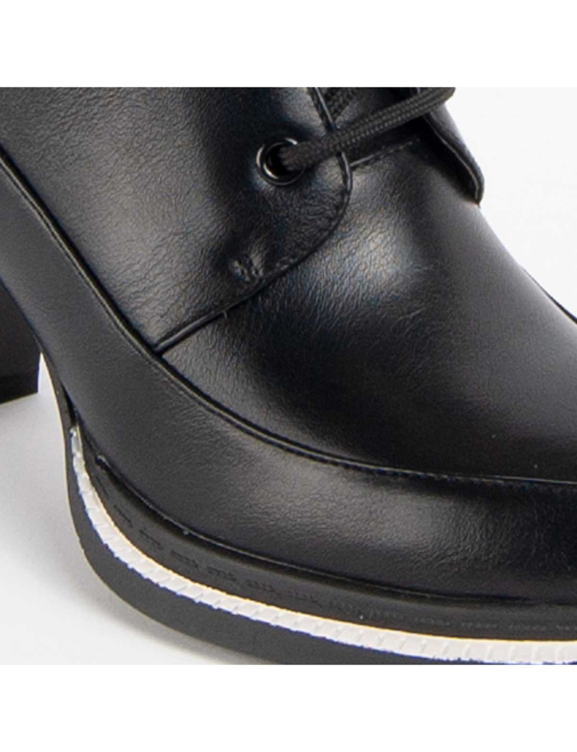 Botins com Salto Senhora Preto