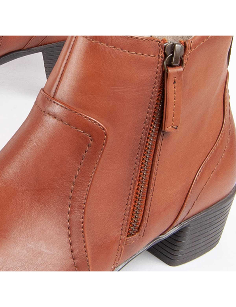 Botins com Salto Senhora Castanho