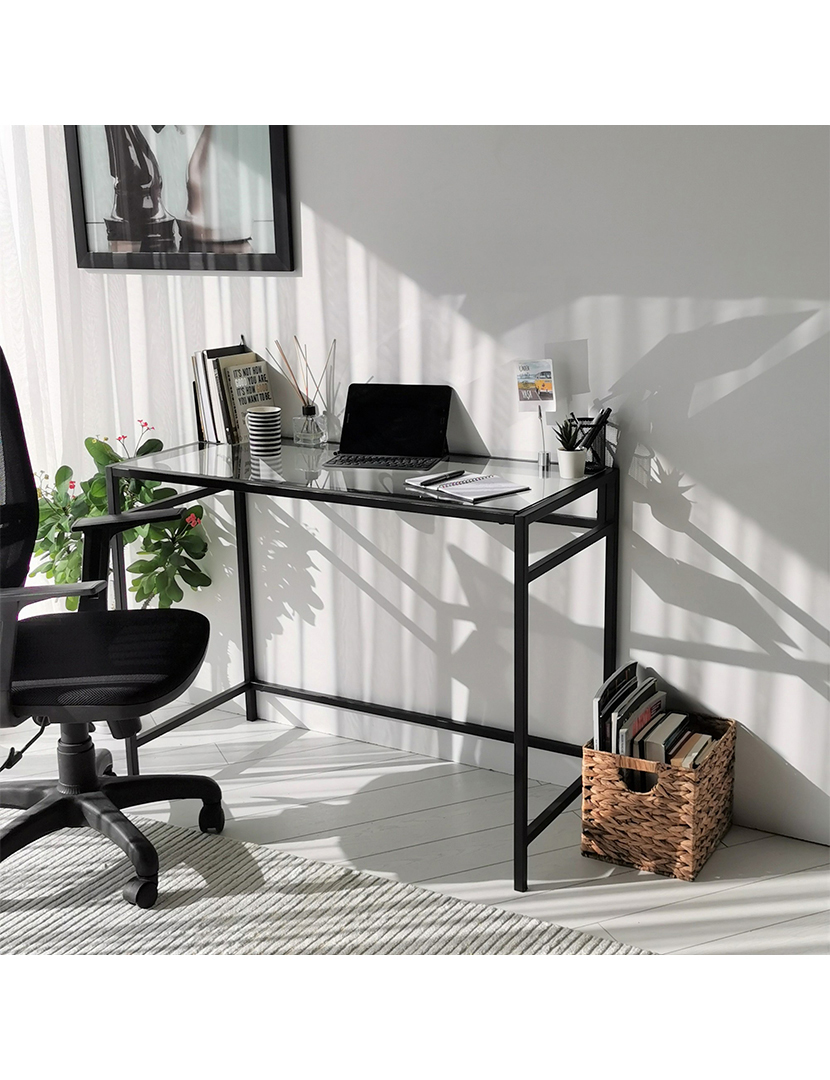 Secretária Network Çal??ma Masas?