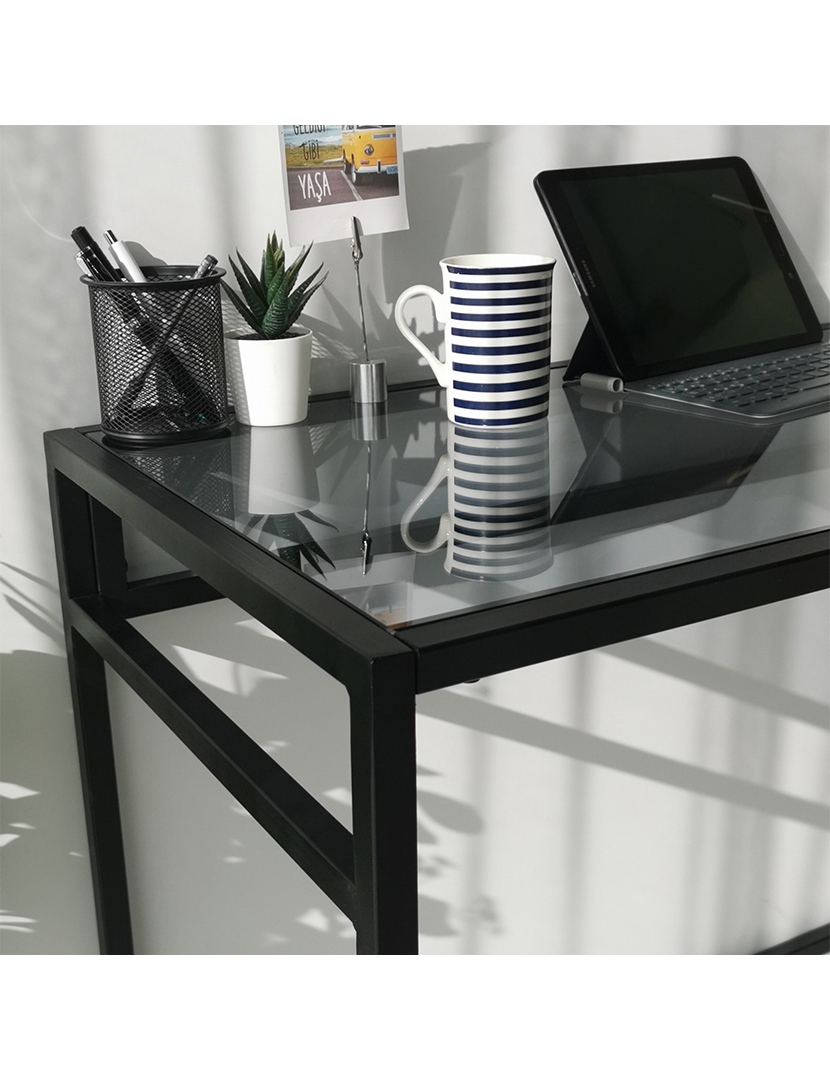 Secretária Network Çal??ma Masas?