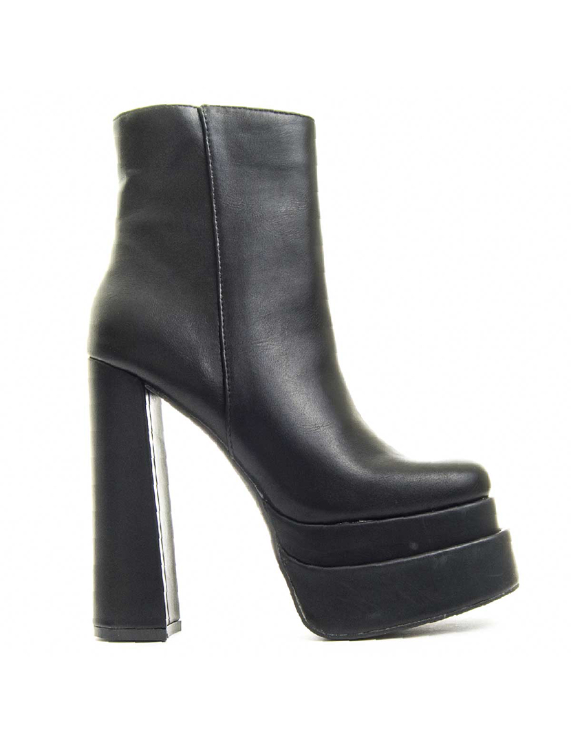 Botins com Salto Senhora Preto