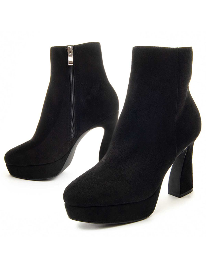 Botins com Salto Senhora Preto