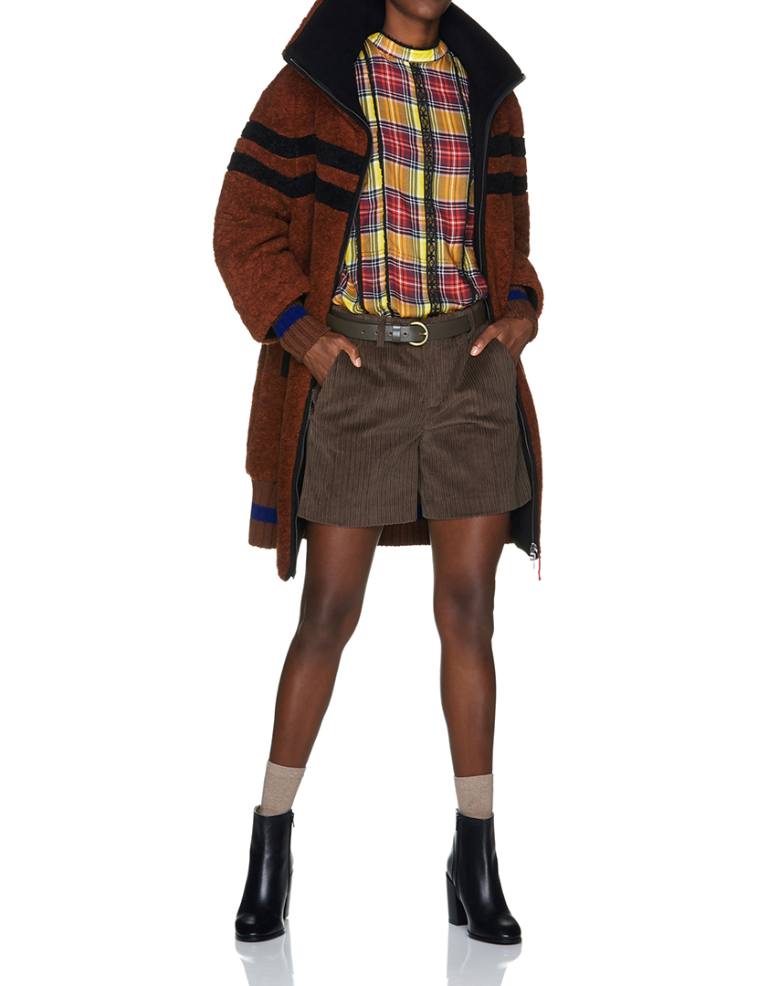 Calções Curtos Senhora Castanho