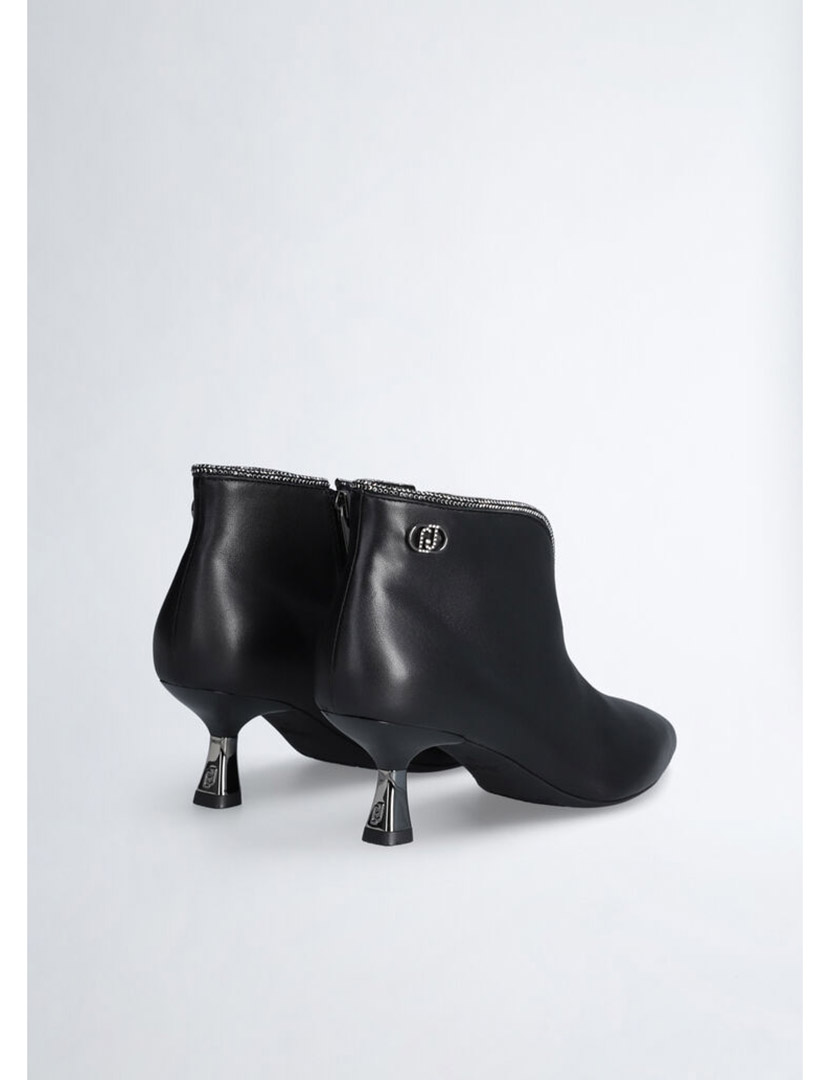 Botins Senhora Preto