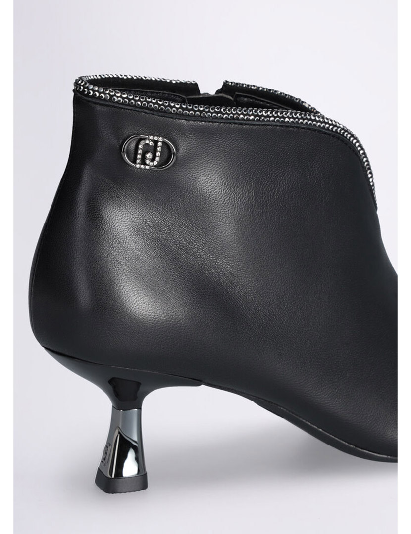 Botins Senhora Preto