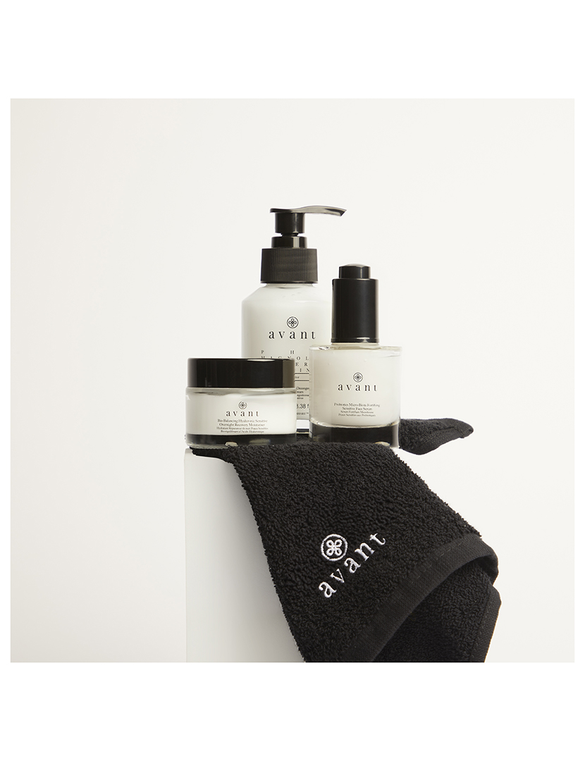 Defina uma rotina de cuidados com a pele sensível com 2 panos faciais premium