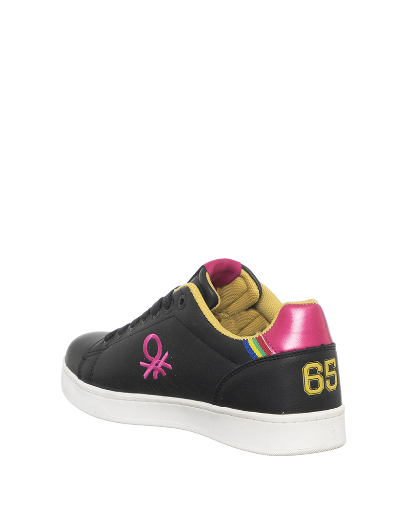 Ténis Senhora Preto e Fuschia