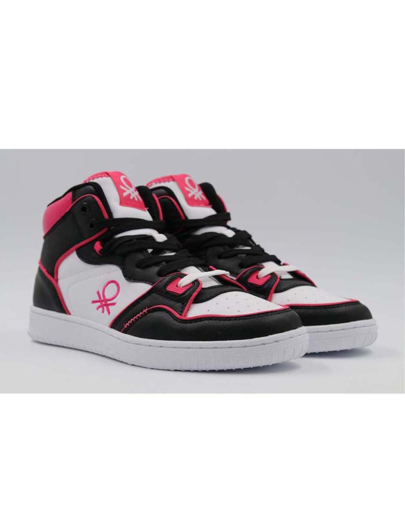 Ténis Senhora Preto e Fuschia