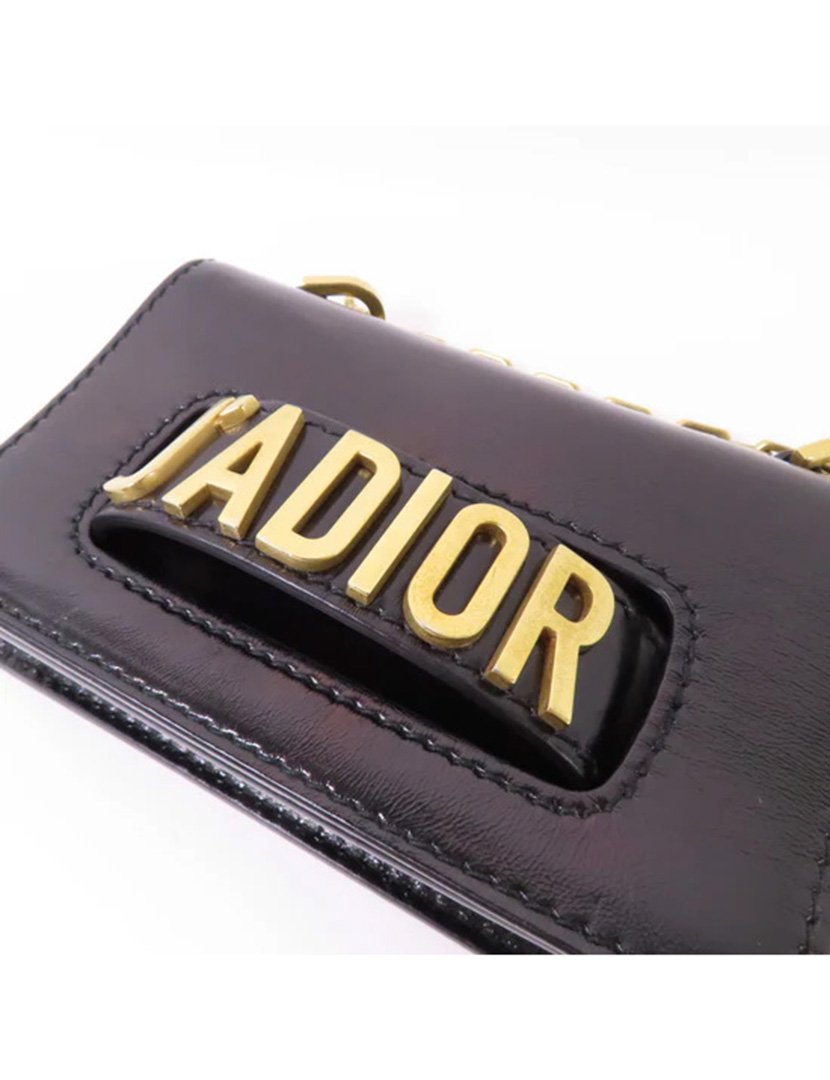 J'Adior