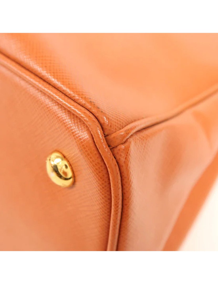 Saffiano Lux
