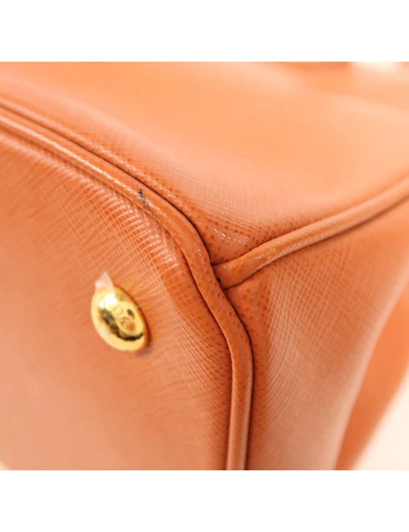 Saffiano Lux