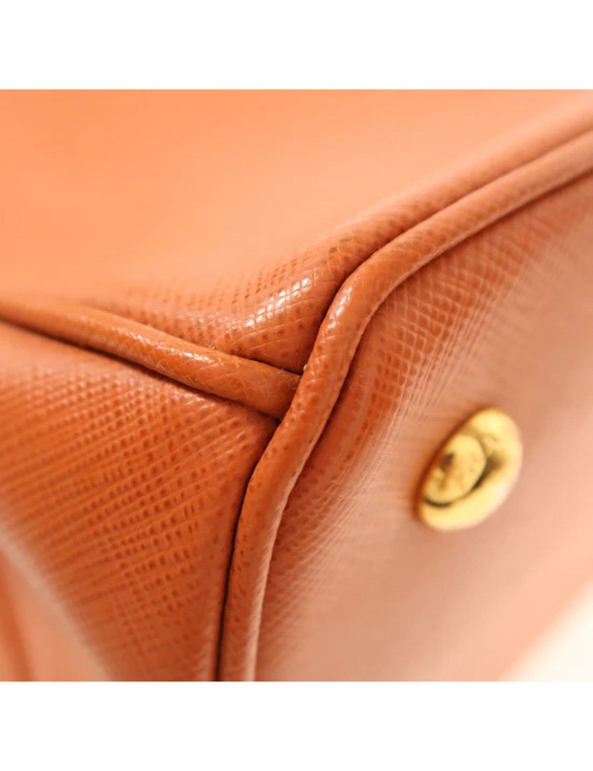 Saffiano Lux